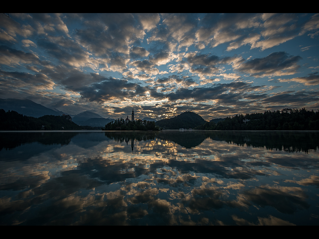 29 030_Lake Bled Dawn.jpg